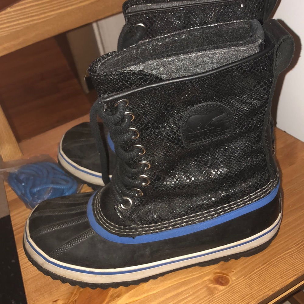 Used Sorel Winter Boot - size 8